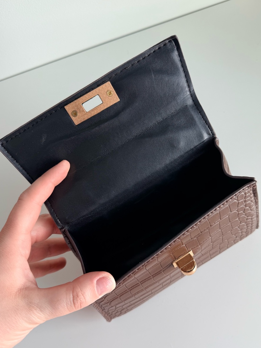 Purse - Picture 2 of 4